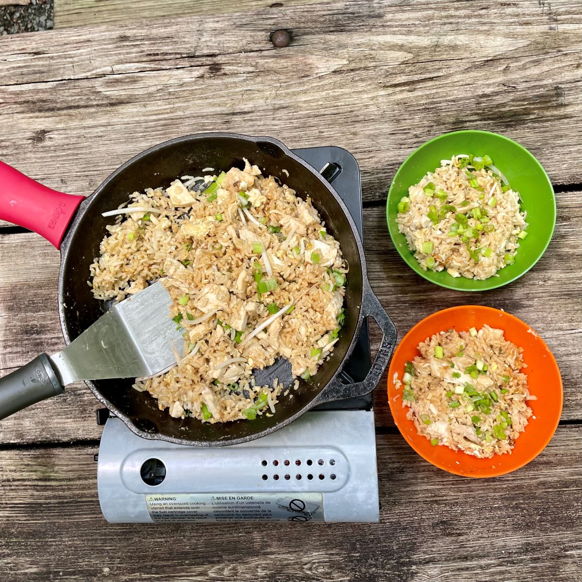 Easy One-Pan Chicken and Rice with Veggies